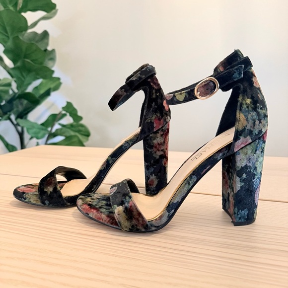 Michael Shannon Shoes - Michael by Michael Shannon Sammey Floral Velvet Block Heel Sandals Sz 8.5